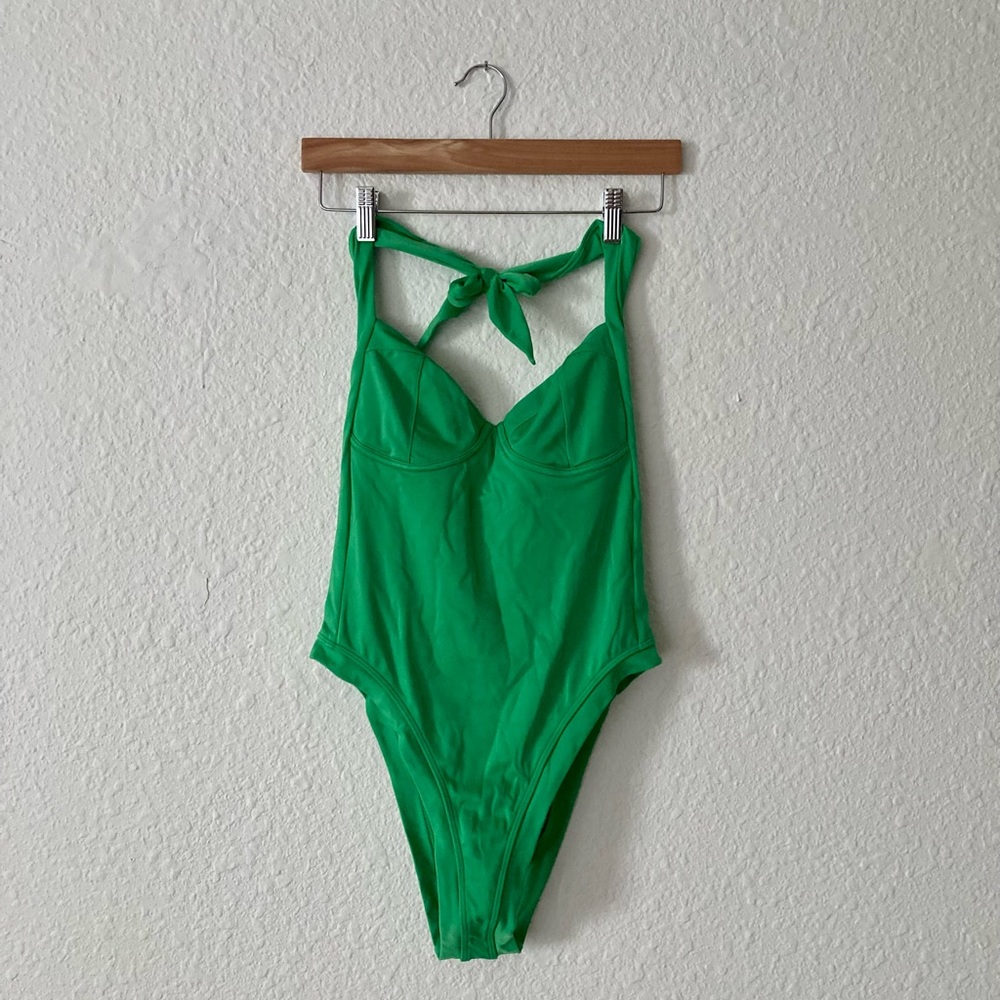 Green We are HAH Pull Thru 1Pc